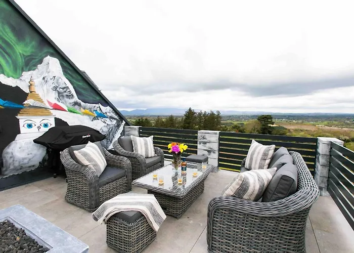 The Mountain Guest house *